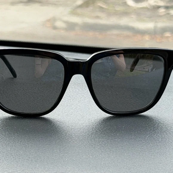 Saint Laurent Black Sunglasses - Picture 6 of 7